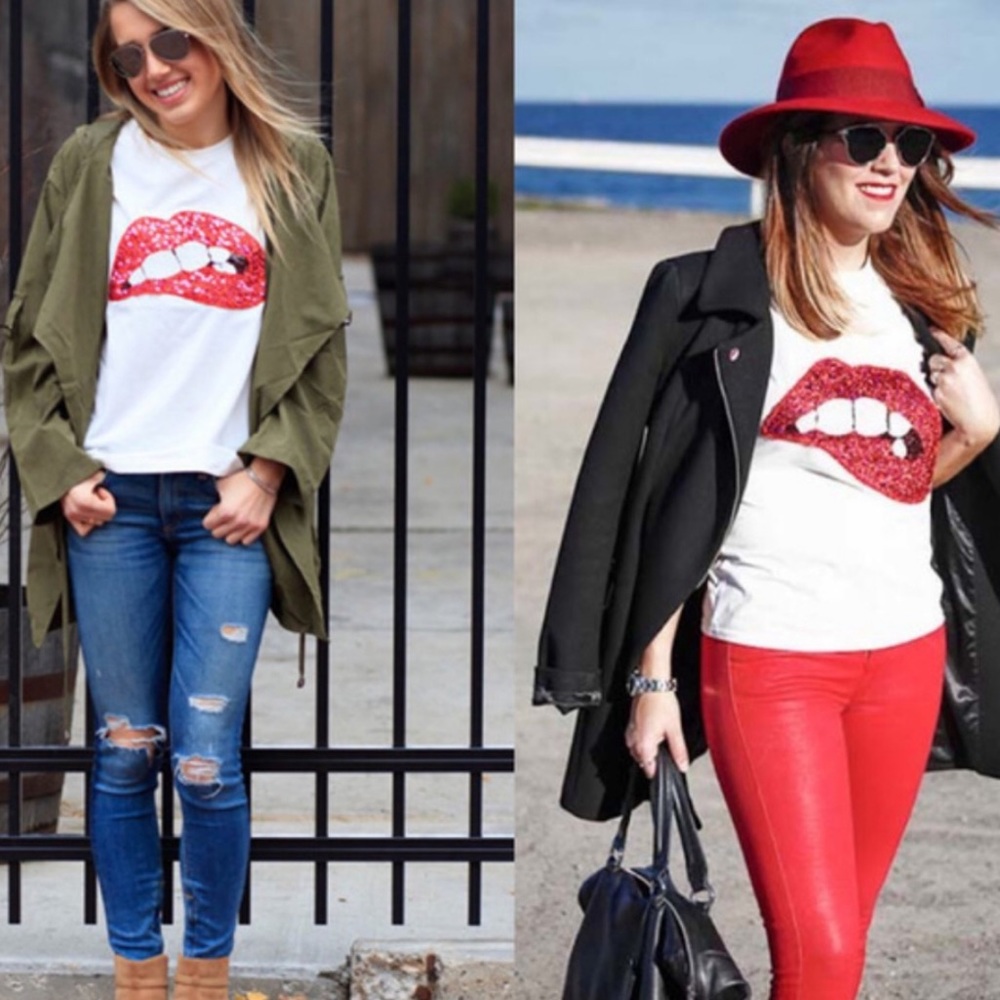 That red lip classic tee